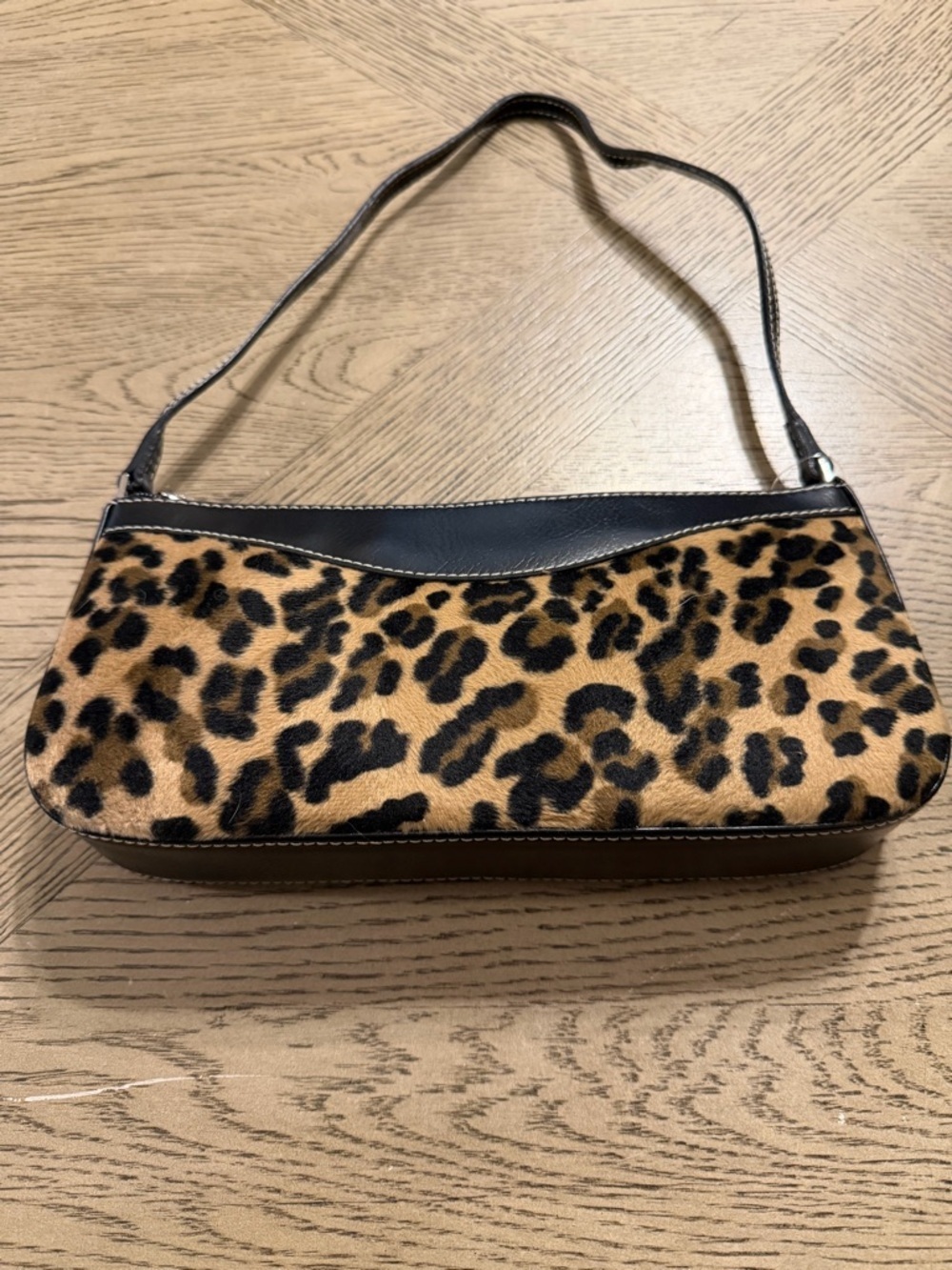 Y2K on branded leopard print shoulder bag
